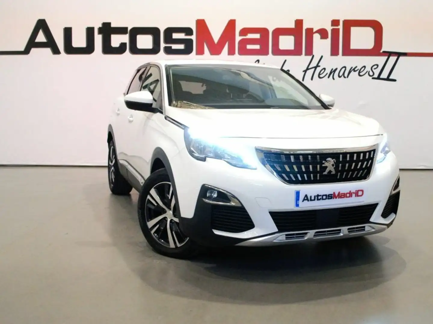Peugeot 3008 1.2 PureTech S&S Allure 130 Blanc - 1