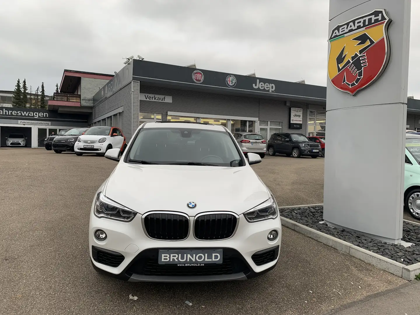 BMW X1 sDrive 18d Advantage Bianco - 2