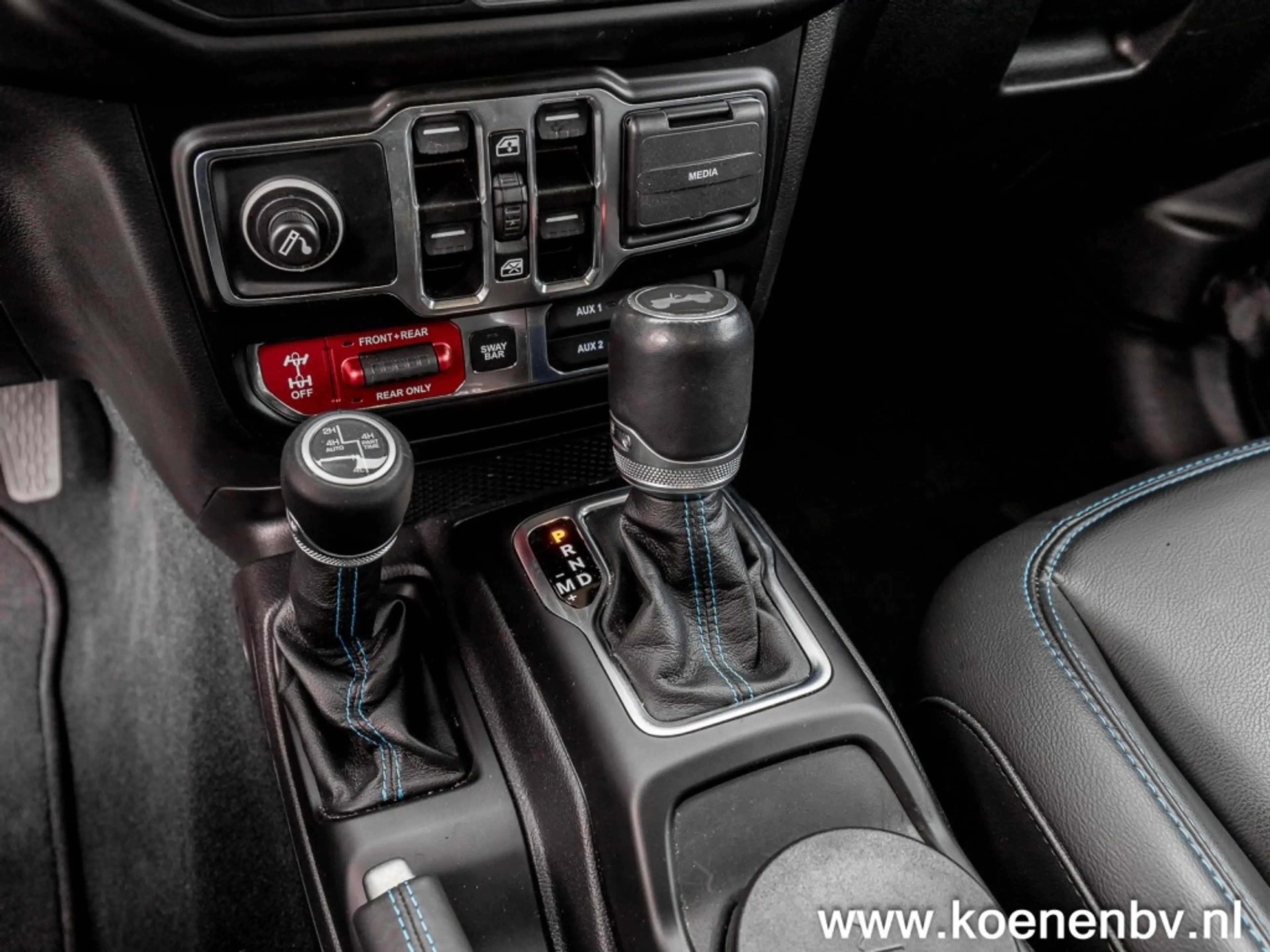 Jeep Wrangler 4XE 380pk 4X4 Autom. Rubicon LEER / CLIMA / TREKHA — photo 32