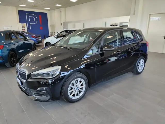 BMW 218