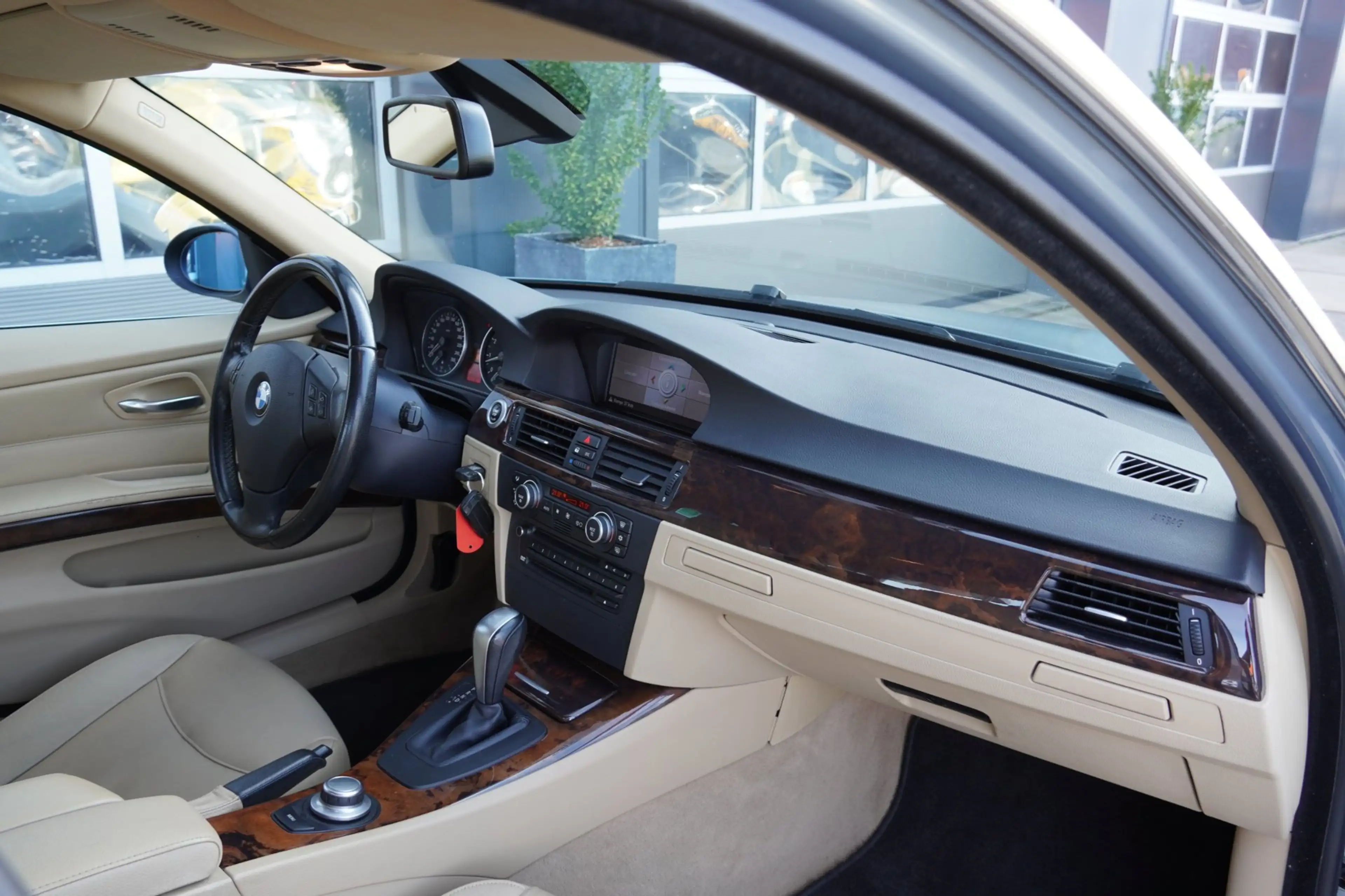 BMW 325 3-serie 325i 218PK Automaat Leder/Clima/Cruise/PDC — photo 11