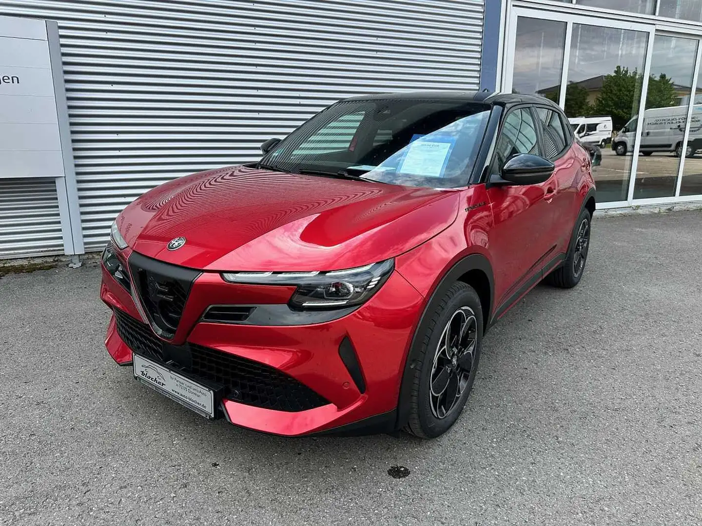 Alfa Romeo Junior 1.2 VGT Ibrida Speciale Roşu - 2