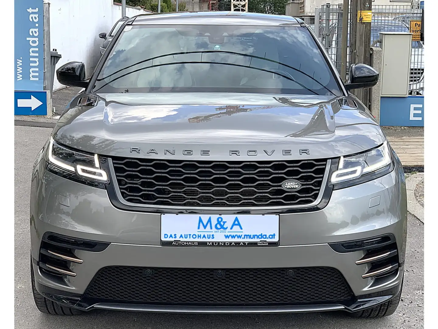 Land Rover Range Rover Velar 3.0 V6 Diesel R-Dynamic Auto. Коричневый - 2