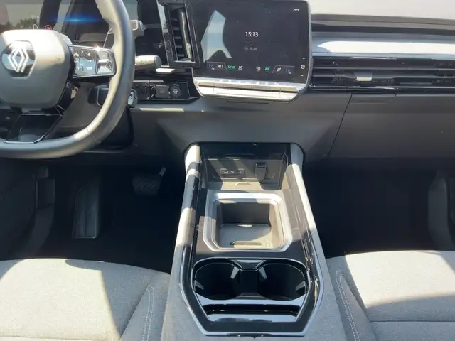 Renault Austral view 12