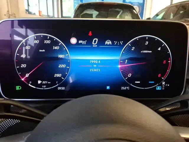 Mercedes-Benz C-Class view 14