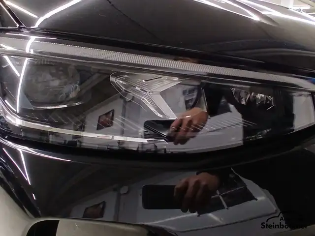 Volkswagen Passat view 12