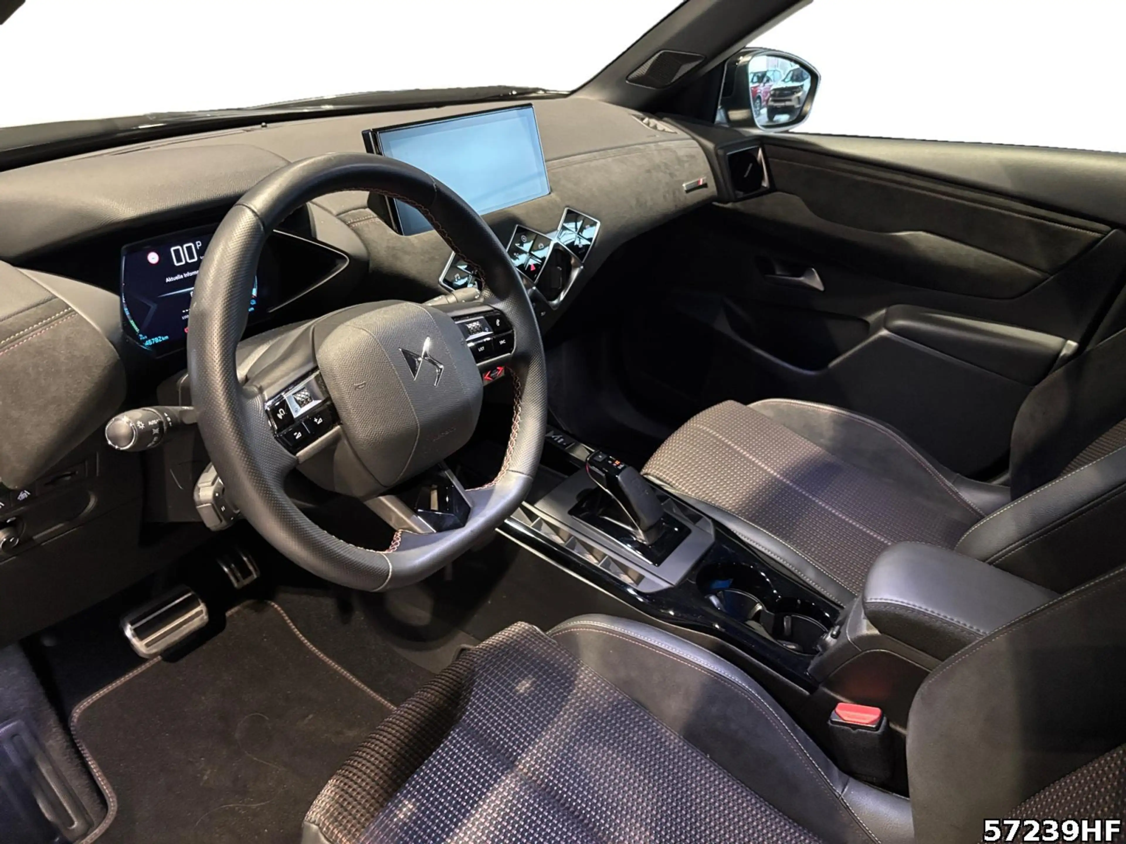 DS Automobiles DS 3 Crossback Performance Line +SHZ+CARPLAY+NAVI+LED+ — photo 8