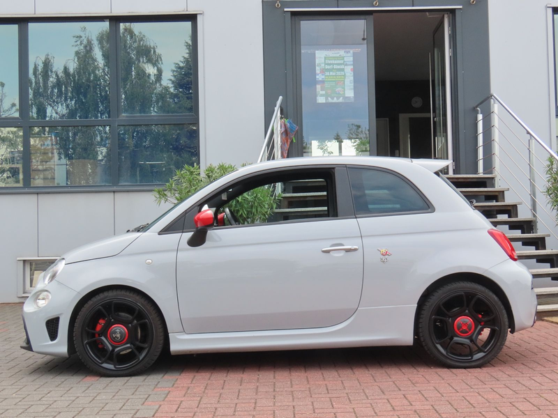 Abarth 595 Pista Sportsitze Sport-Abgasanlage Klima — photo 9