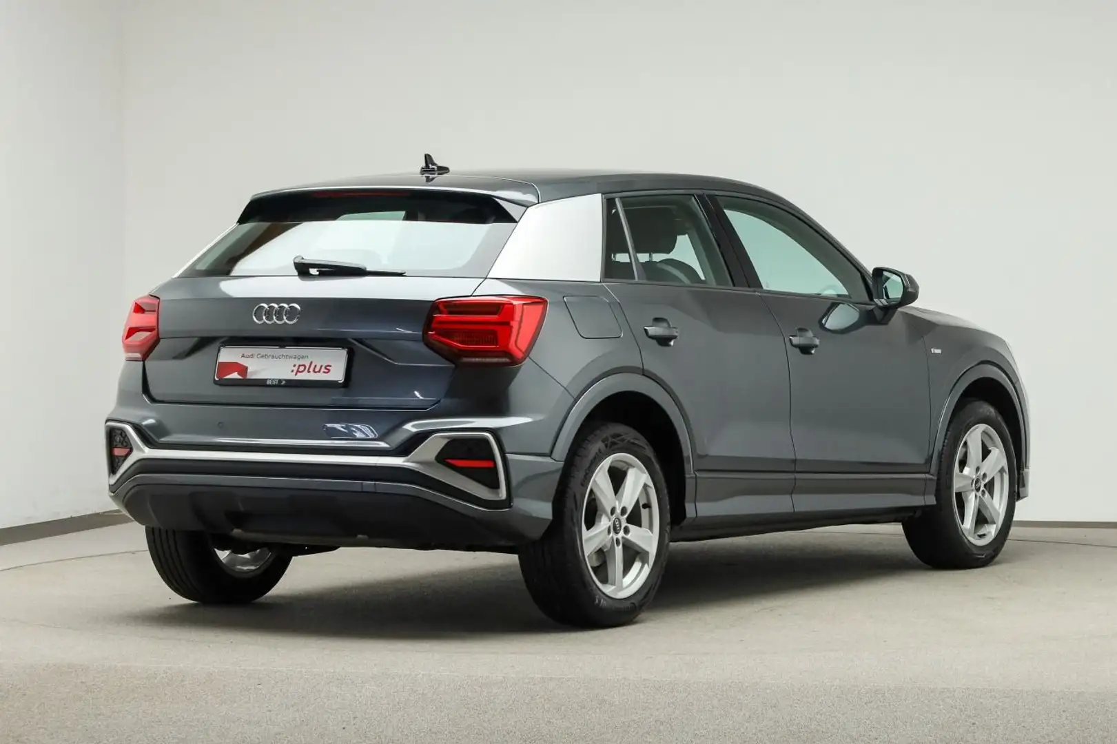 Audi Q2 S line 35 TDI Matrix*Assist*Navi*Kamera Grau - 2