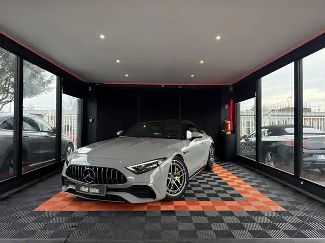 Mercedes-Benz SLS