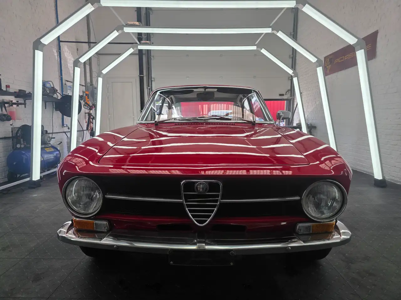 Alfa Romeo GT 1300, foto 2