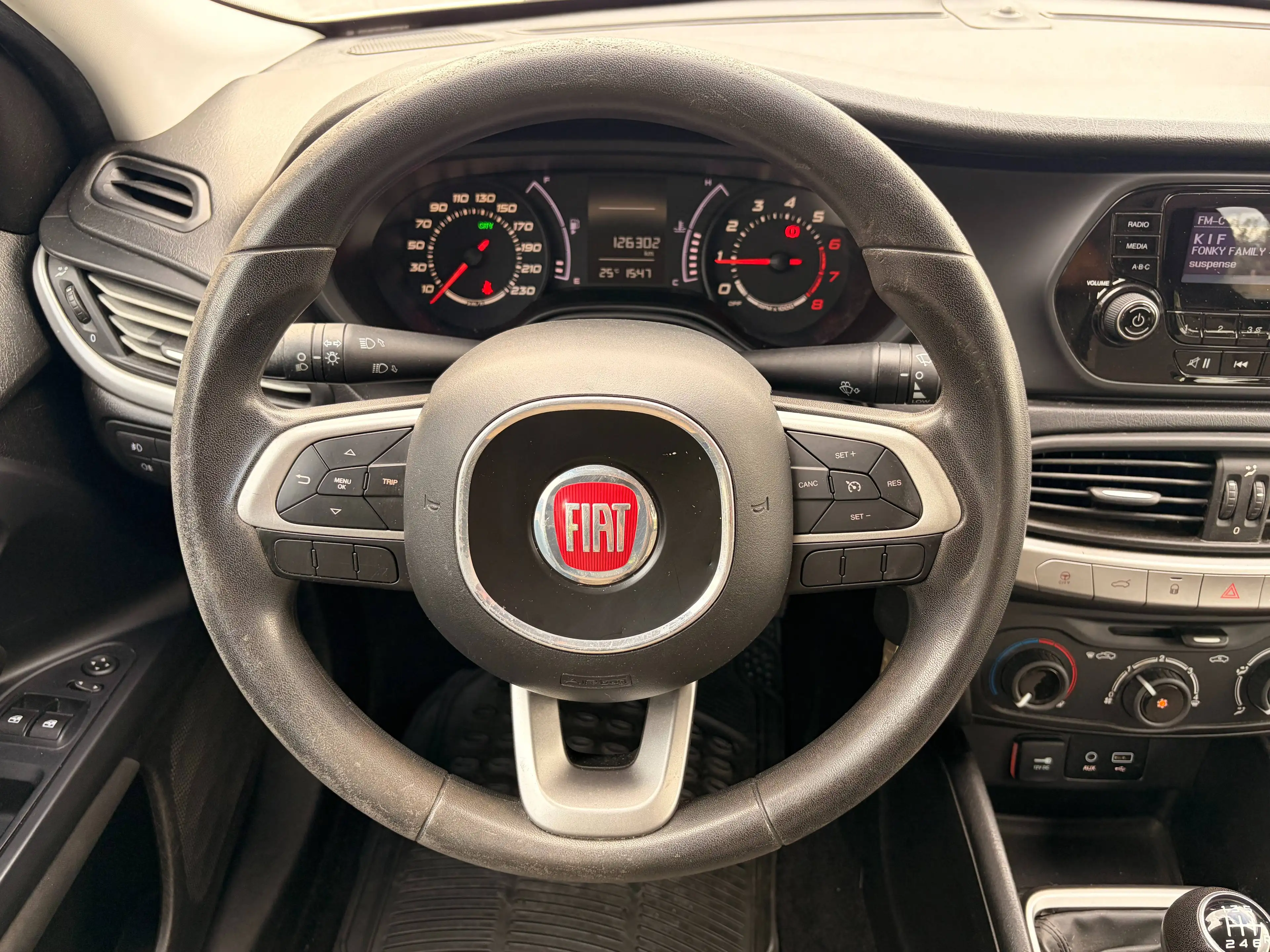 Fiat Tipo Tipo 1.4i Easy - Tel : 0484359705 — photo 12