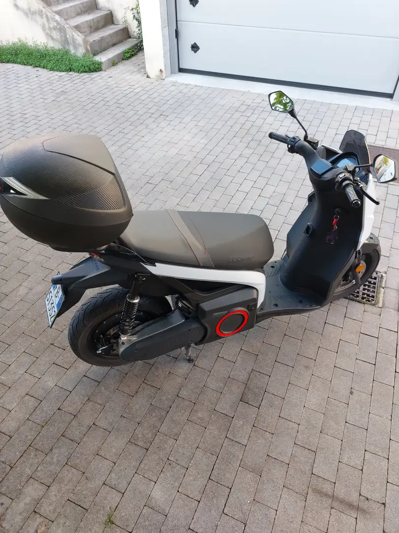 SEAT MO silence Alb - 1