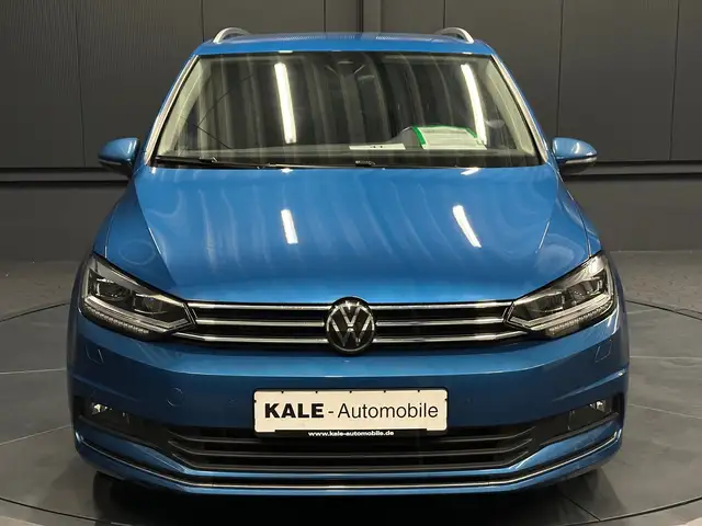 Volkswagen Touran view 8