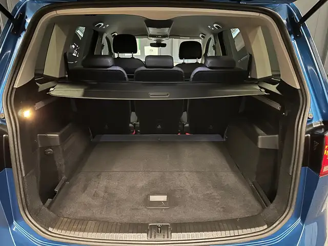 Volkswagen Touran view 28
