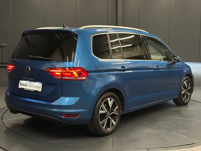 Volkswagen Touran view 5