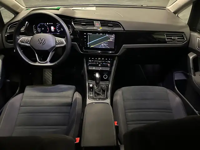 Volkswagen Touran view 12