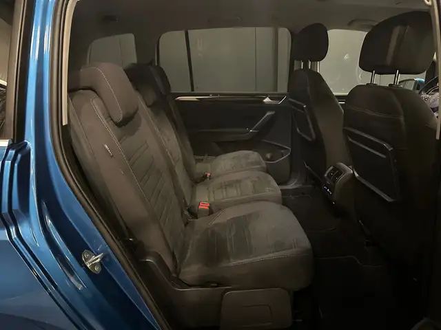 Volkswagen Touran view 26