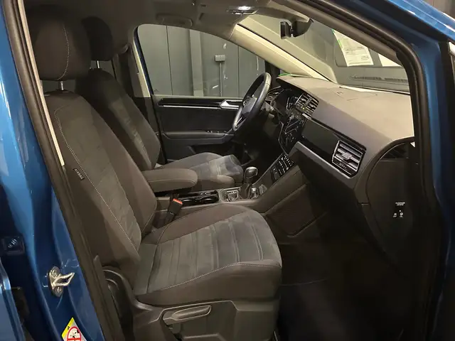 Volkswagen Touran view 10