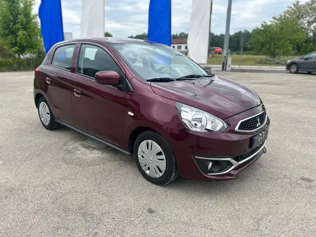 Mitsubishi Space Star view 3