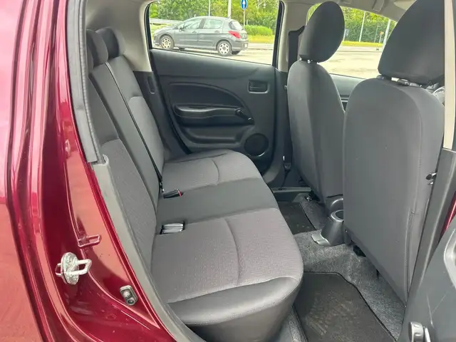 Mitsubishi Space Star view 10