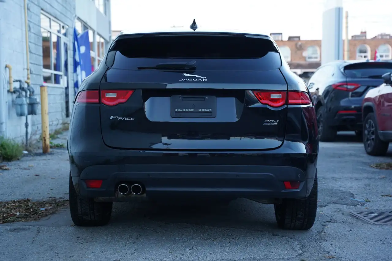 Jaguar F-Pace снимка Jaguar F-Pace