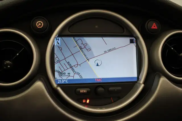 Mini Convertible view 5
