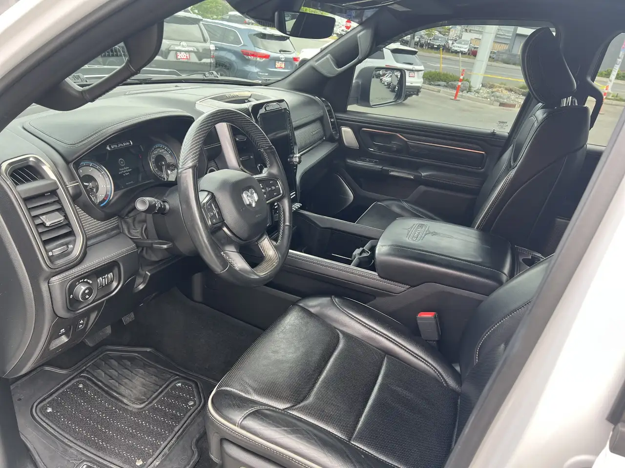 RAM 1500 снимка RAM 1500