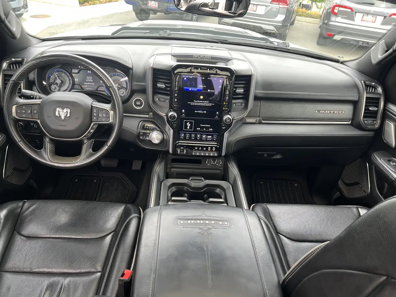 RAM 1500 снимка RAM 1500