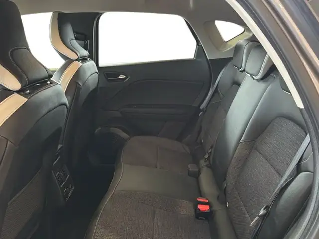 Renault Captur view 15