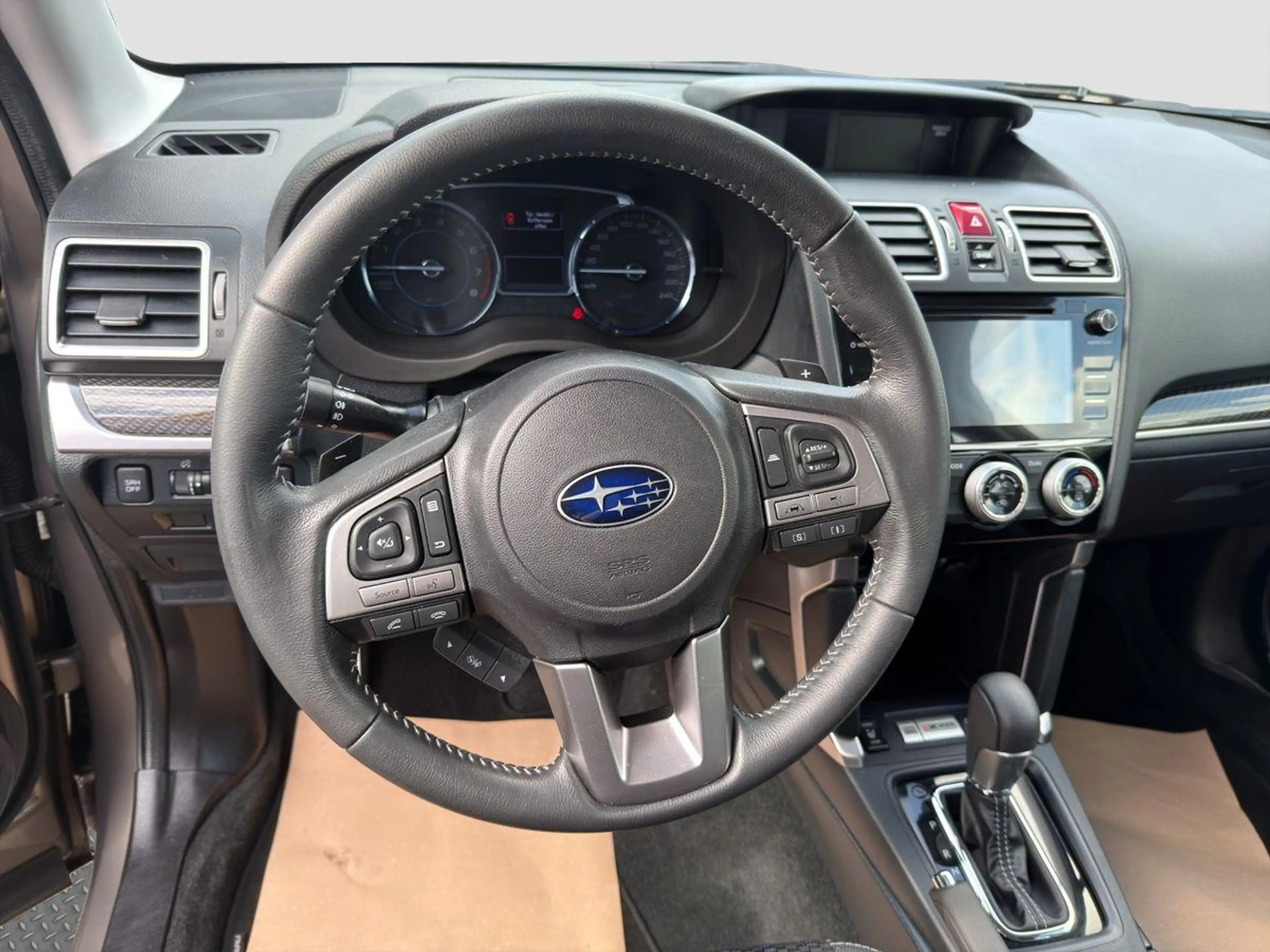 Subaru Forester automatik 18.870km AHK — photo 10