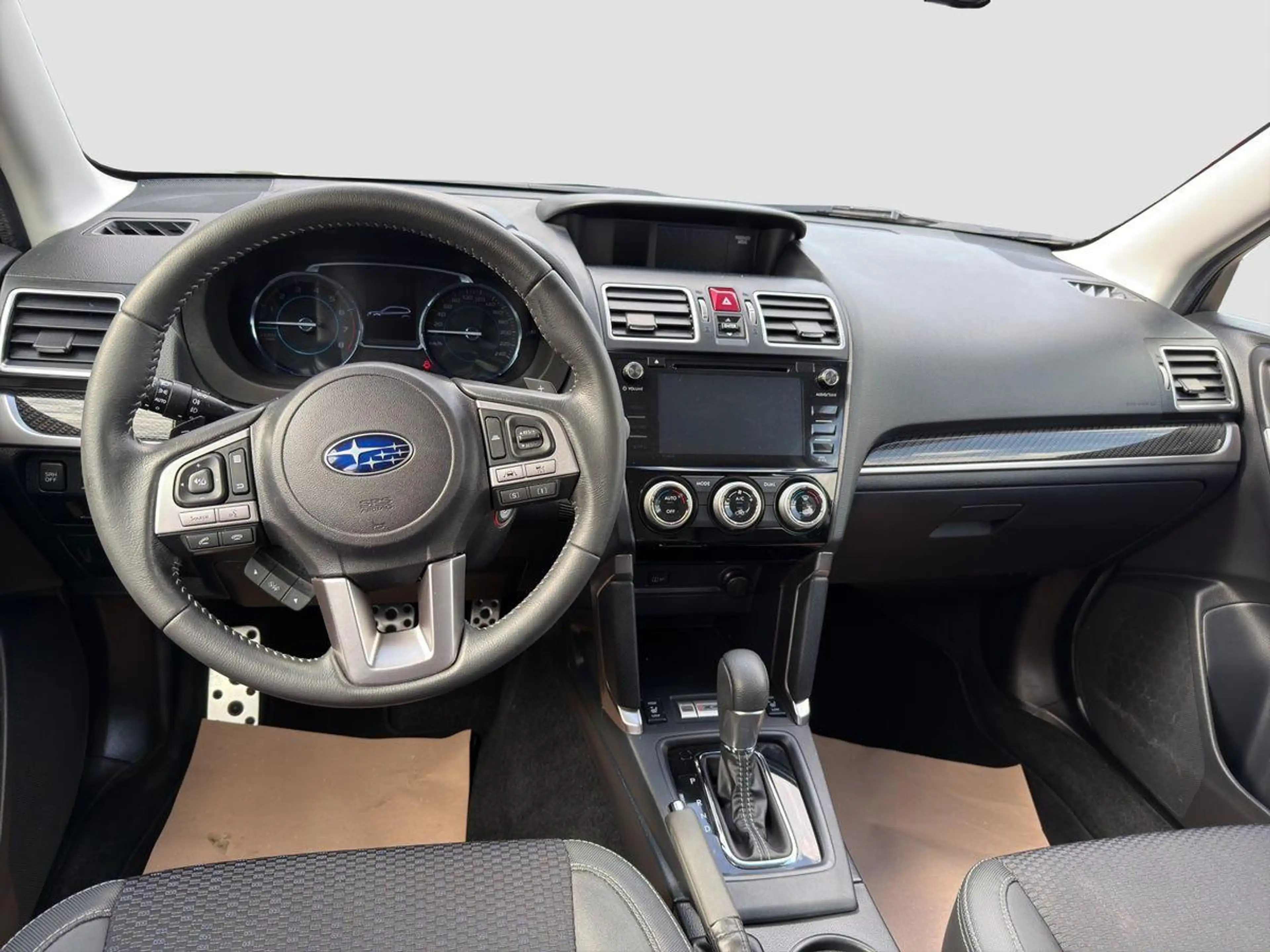 Subaru Forester automatik 18.870km AHK — photo 14