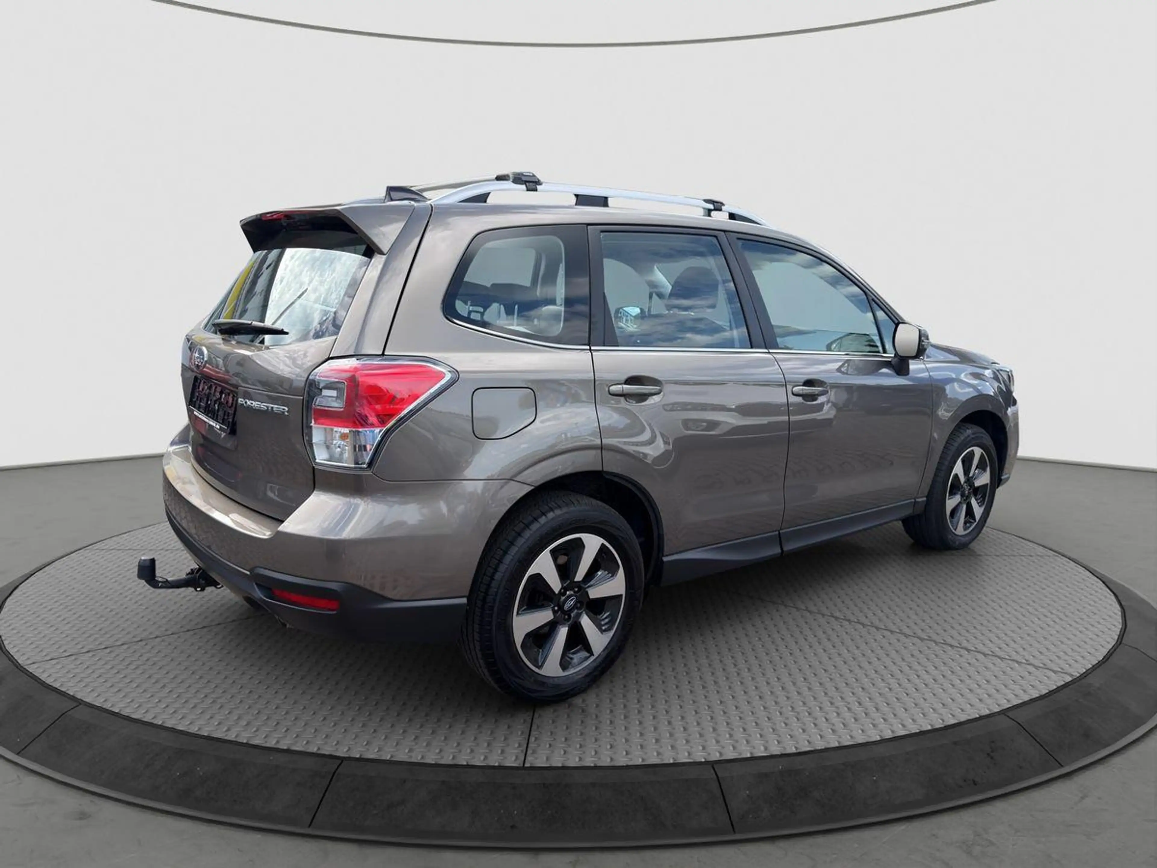 Subaru Forester automatik 18.870km AHK — photo 7