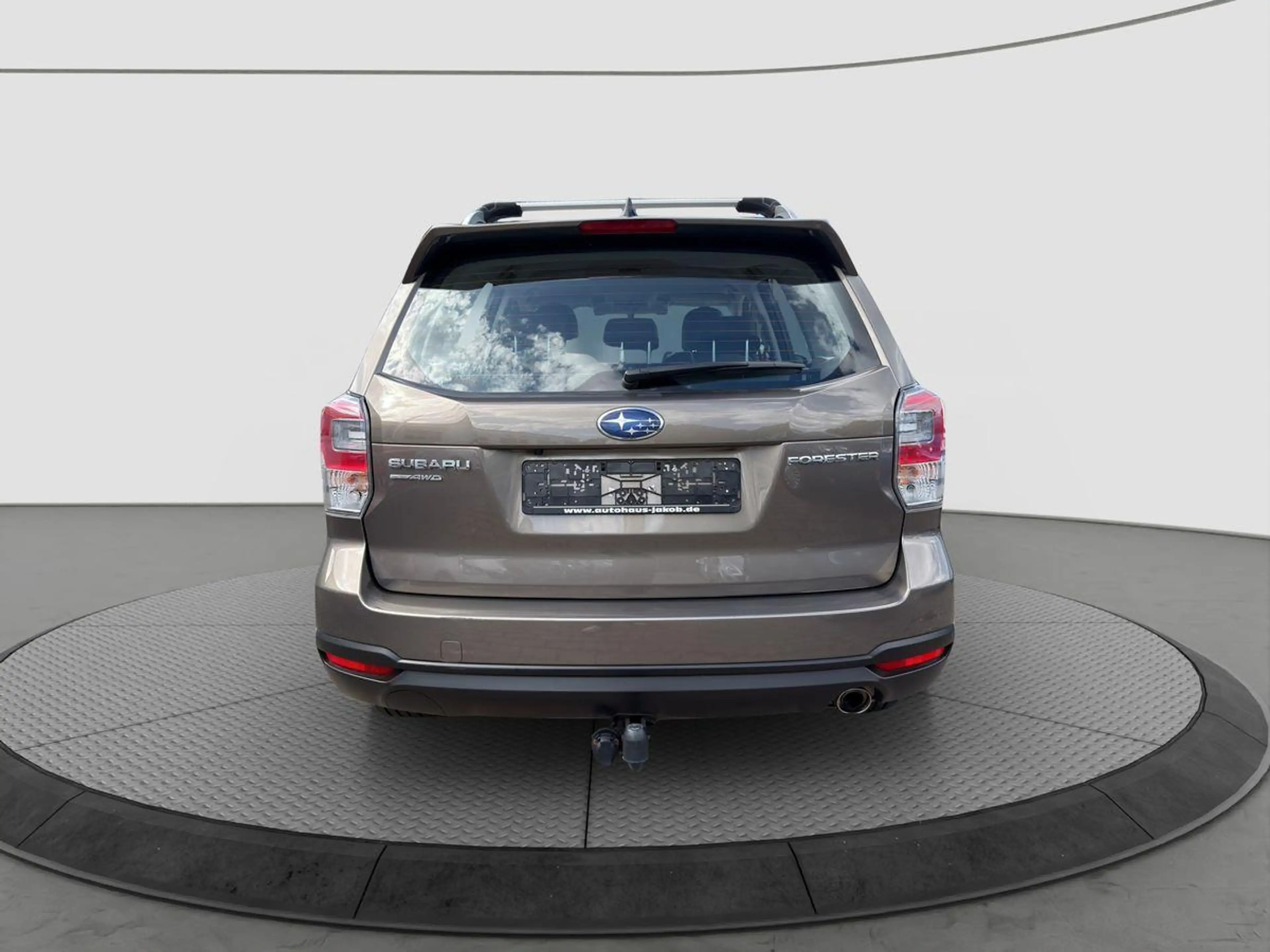 Subaru Forester automatik 18.870km AHK — photo 5