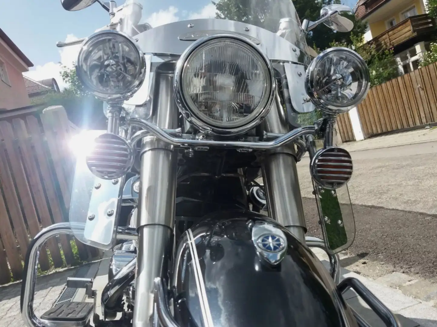 Yamaha XVZ 1300 Negro - 1