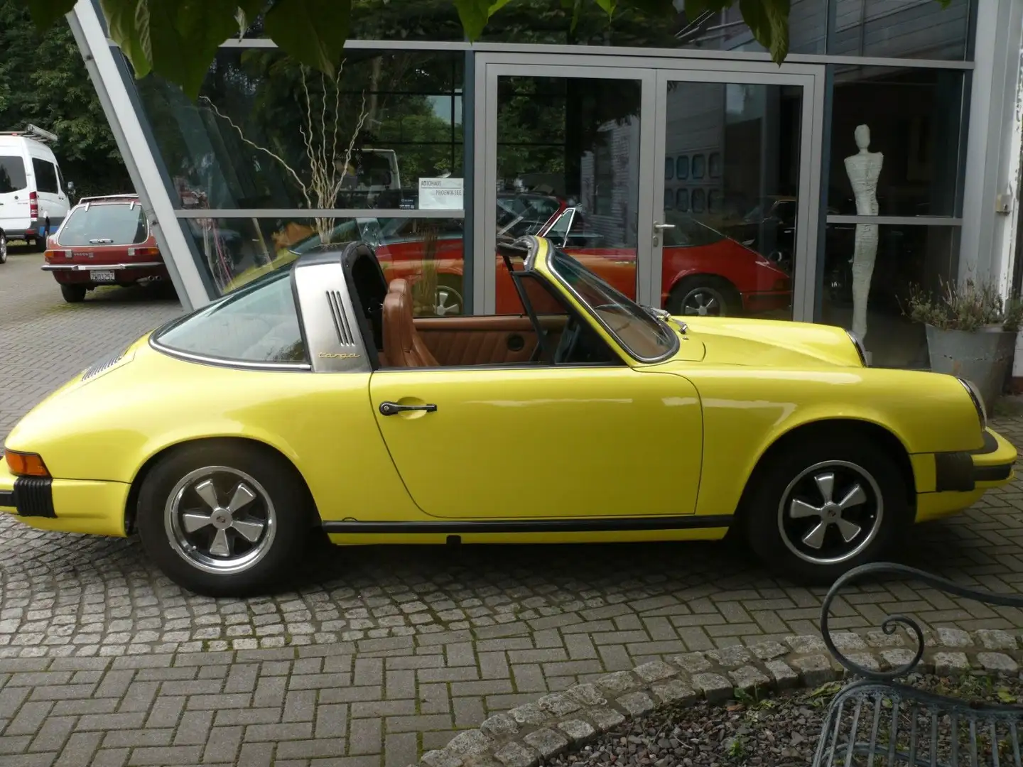 Porsche 911 Targa 2,7S lichtgelb Chrommodell Geel - 1