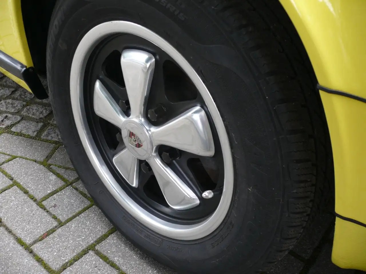 Porsche 911 Targa 2,7S lichtgelb Chrommodell, foto 4