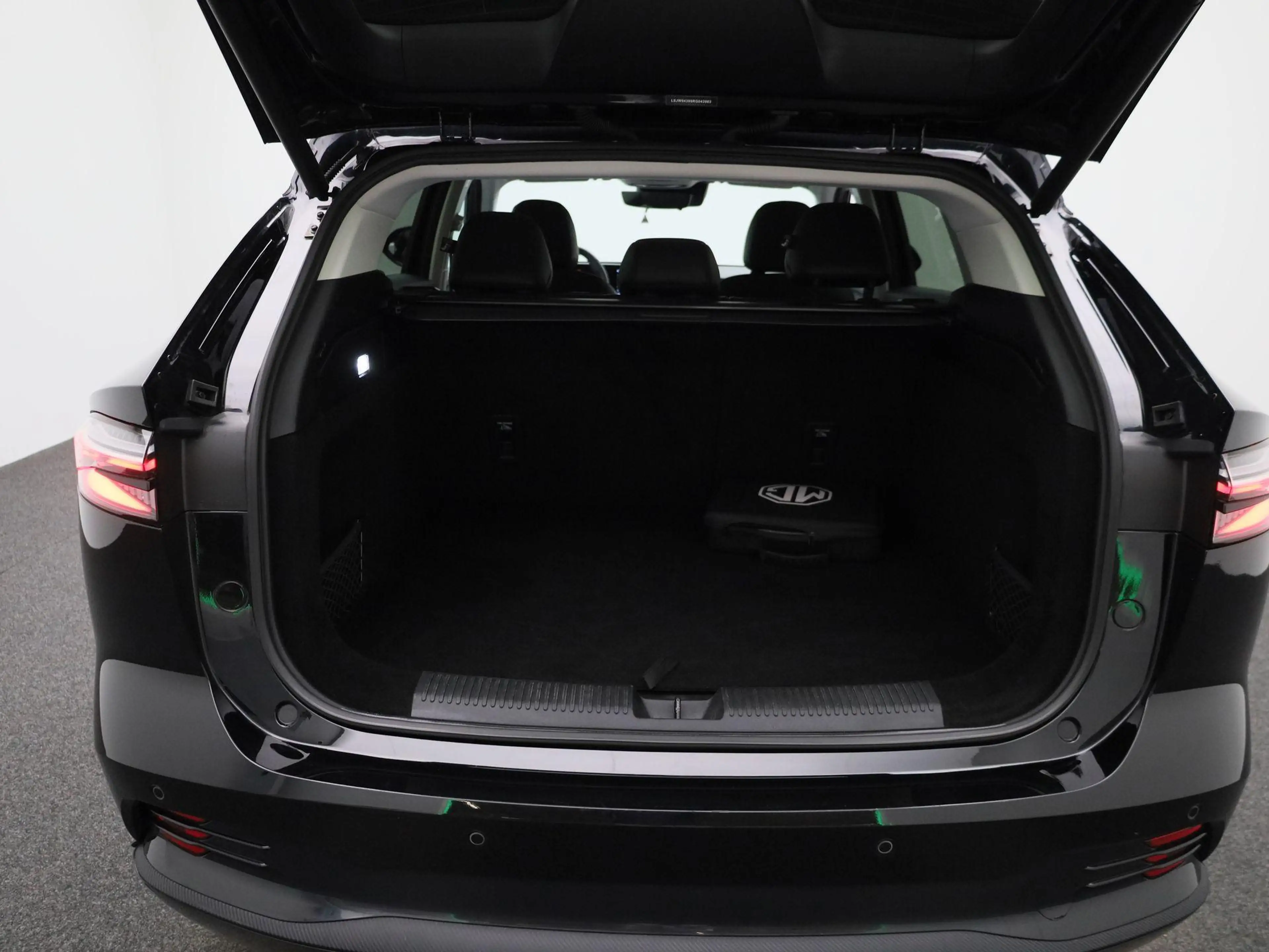 MG HS MG PHEV 1.5 Luxury — photo 12