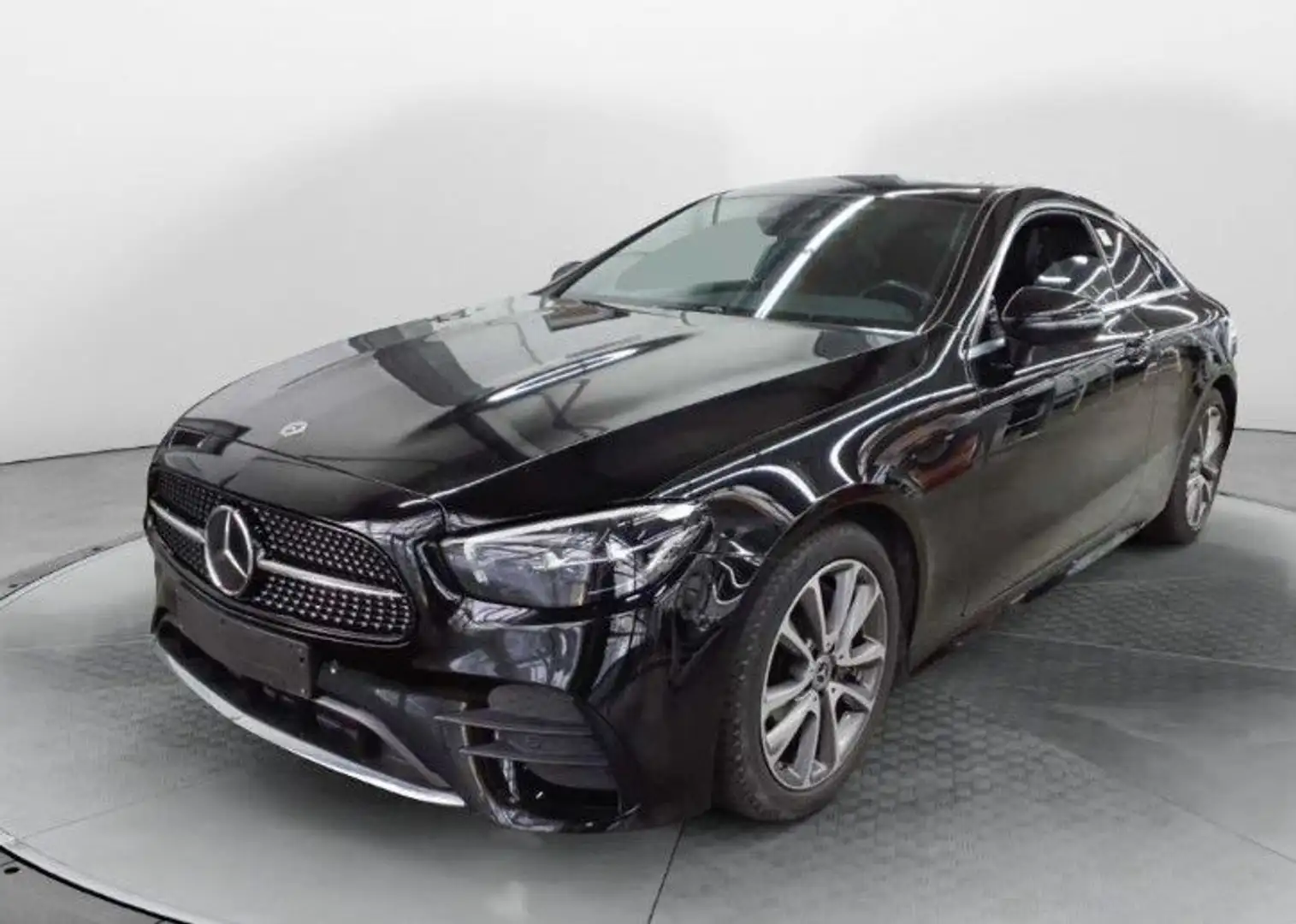 Mercedes-Benz E 220 d Coupe AMG-LINE*PANO*WIDE*DISTR+*KAM*MEMO Schwarz - 1
