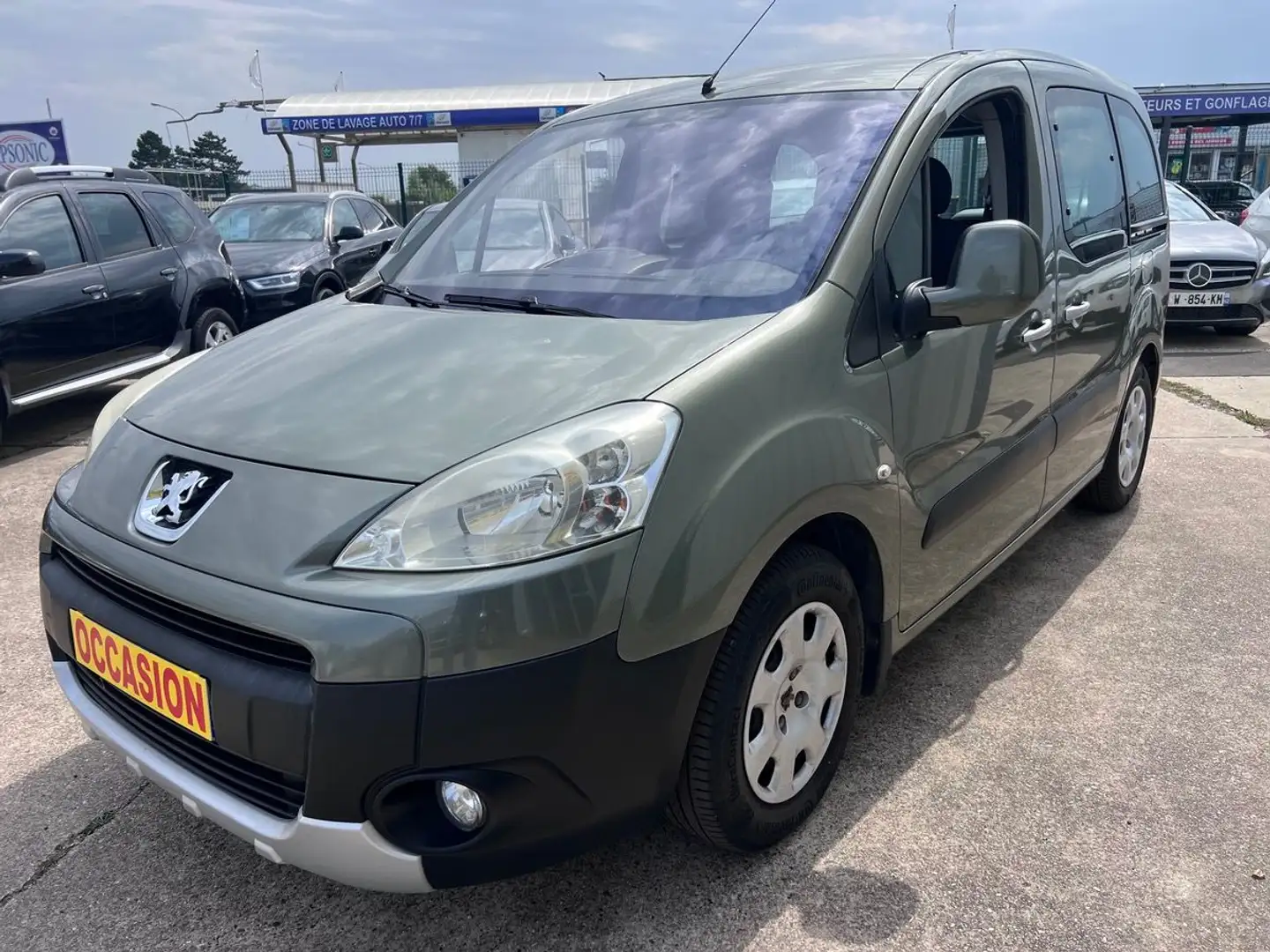 Peugeot Partner Tepee 1,6 HDI 90 CH / DISTRI OK Zöld - 1