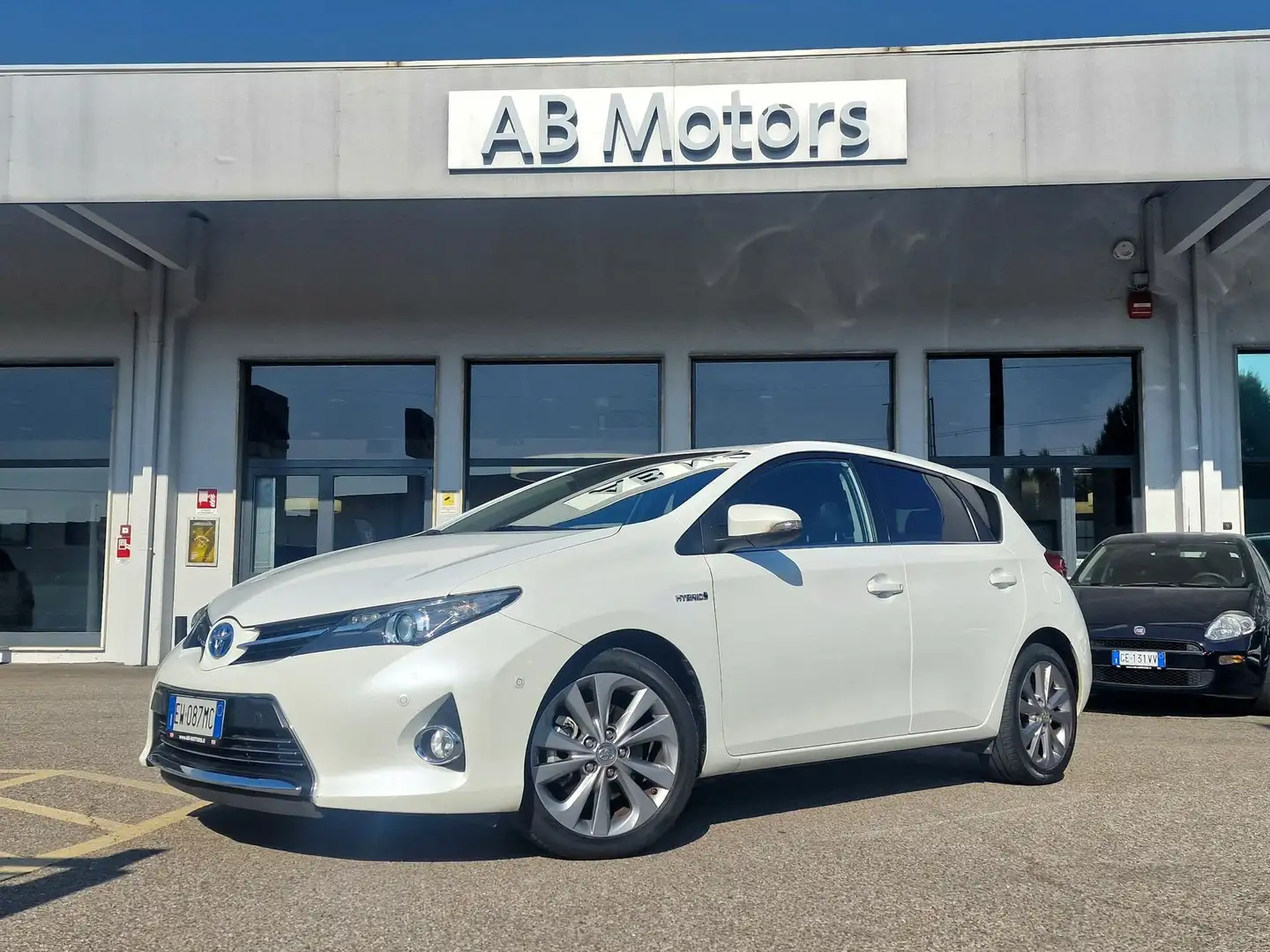 Toyota Auris Auris 1.8 Hybrid Lounge Bianco - 1