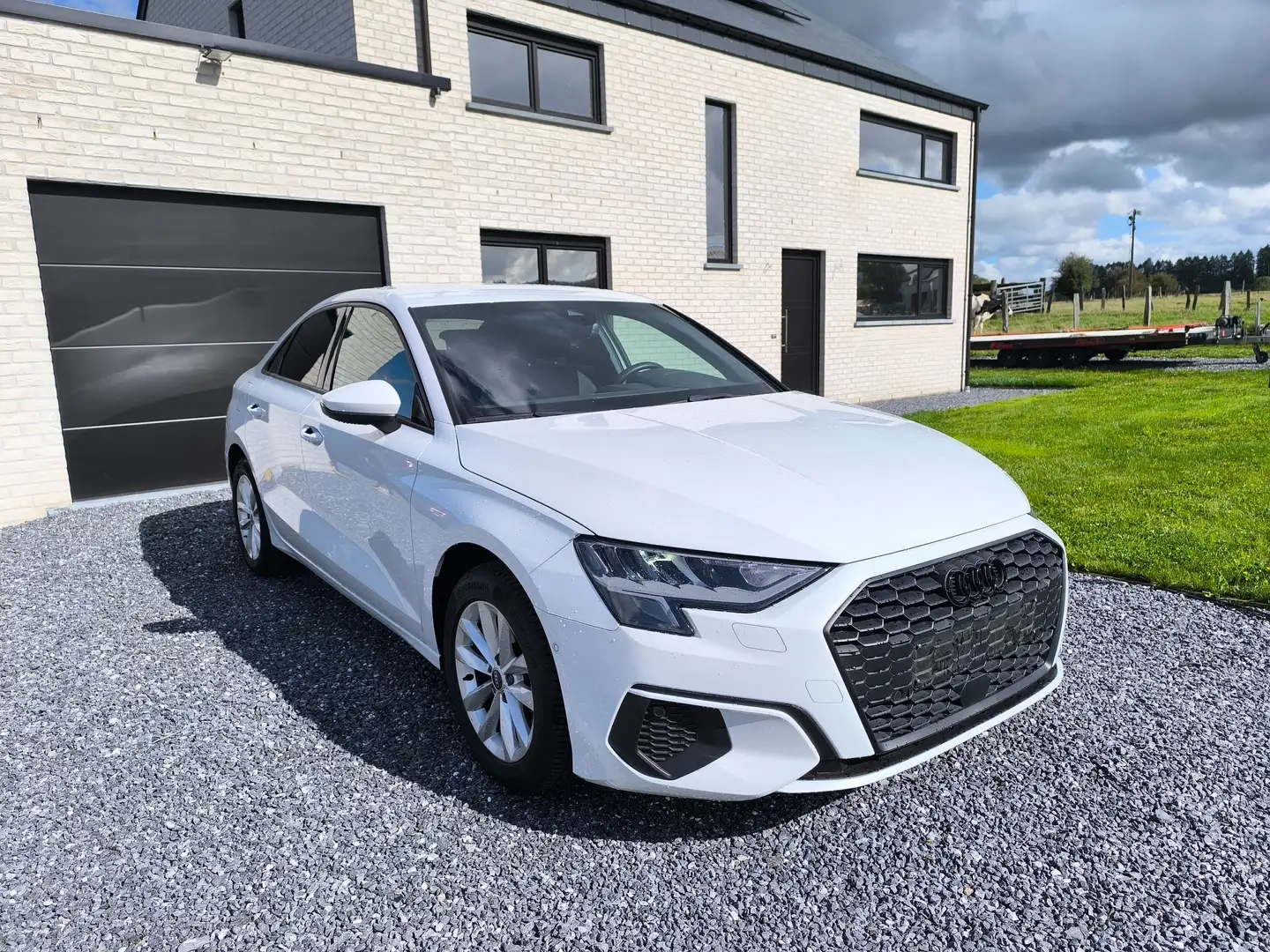 Audi A3 1.0 tfsi 30 Attraction Wit - 2