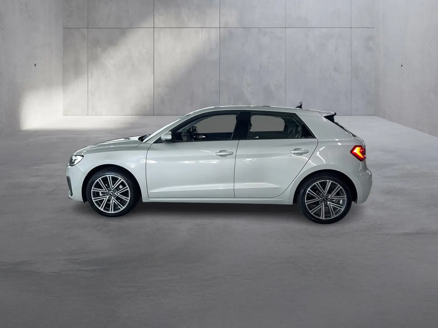 Audi A1 30 TFSI intense Silber - 2