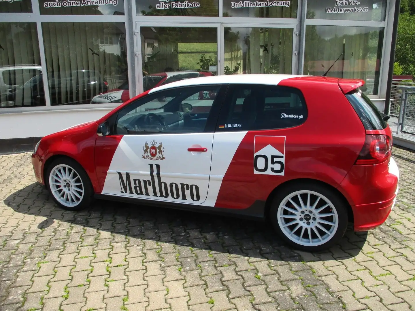 Volkswagen Golf V Lim. GTI Edition Marlboro Rot - 2