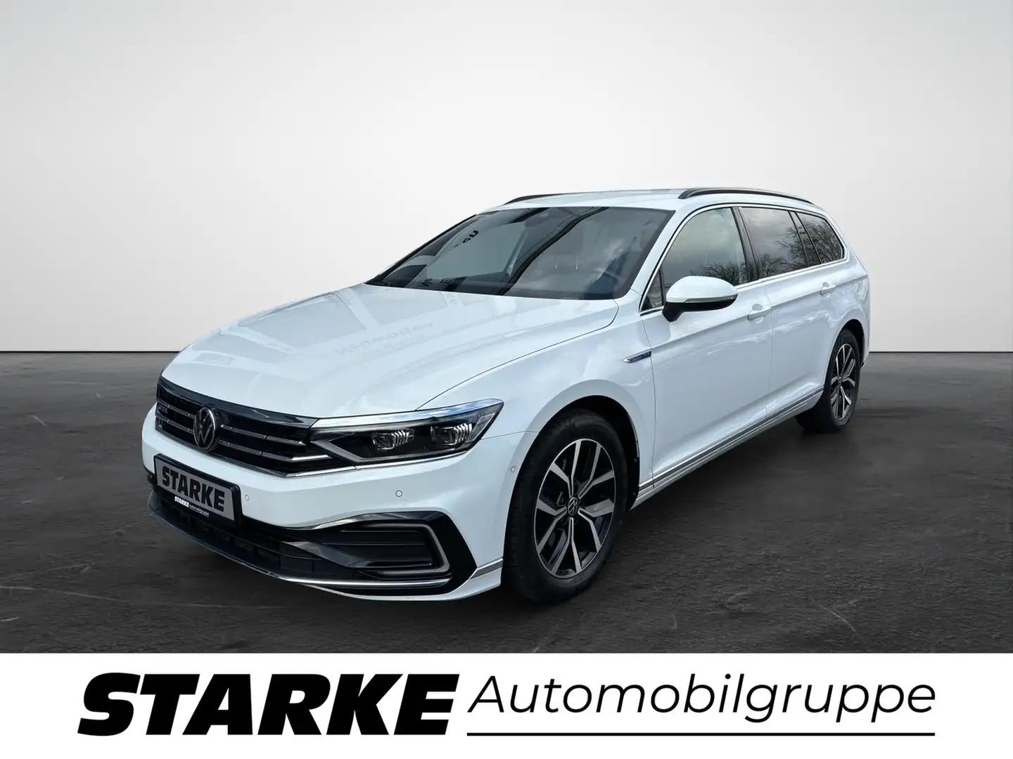 Volkswagen Passat Variant GTE 1.4 TSI DSG Fehér - 2