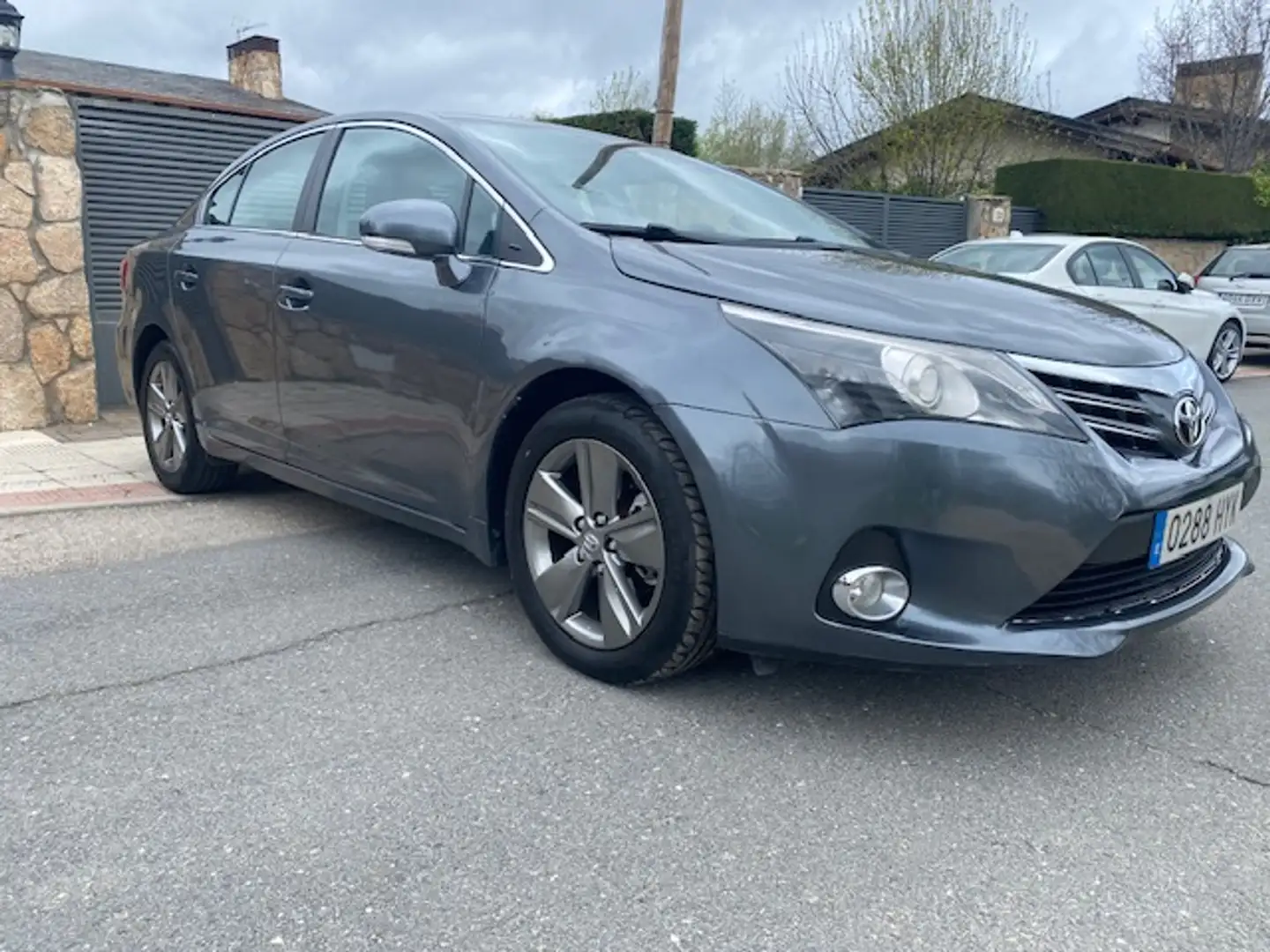 Toyota Avensis 120D Advance Grigio - 2