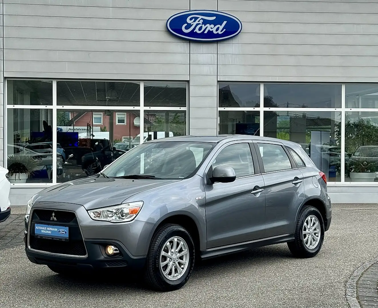 Mitsubishi ASX 1,6 Invite Grau - 1