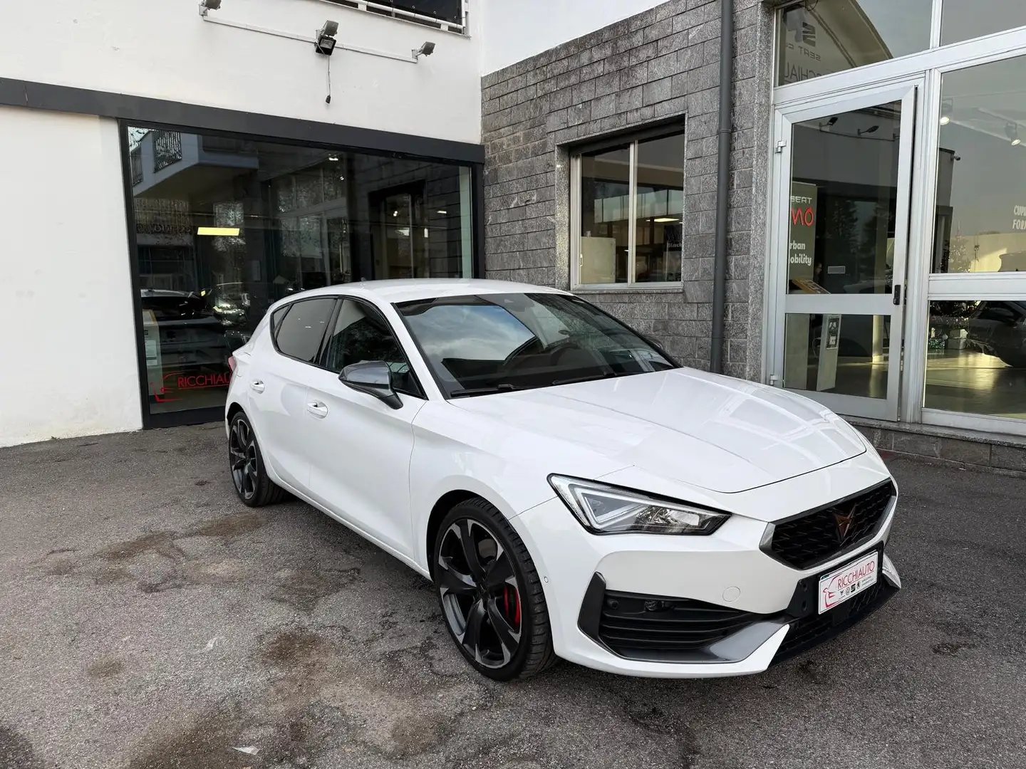 CUPRA Leon Leon 1.4 e-hybrid VZ 245cv dsg Blanc - 1