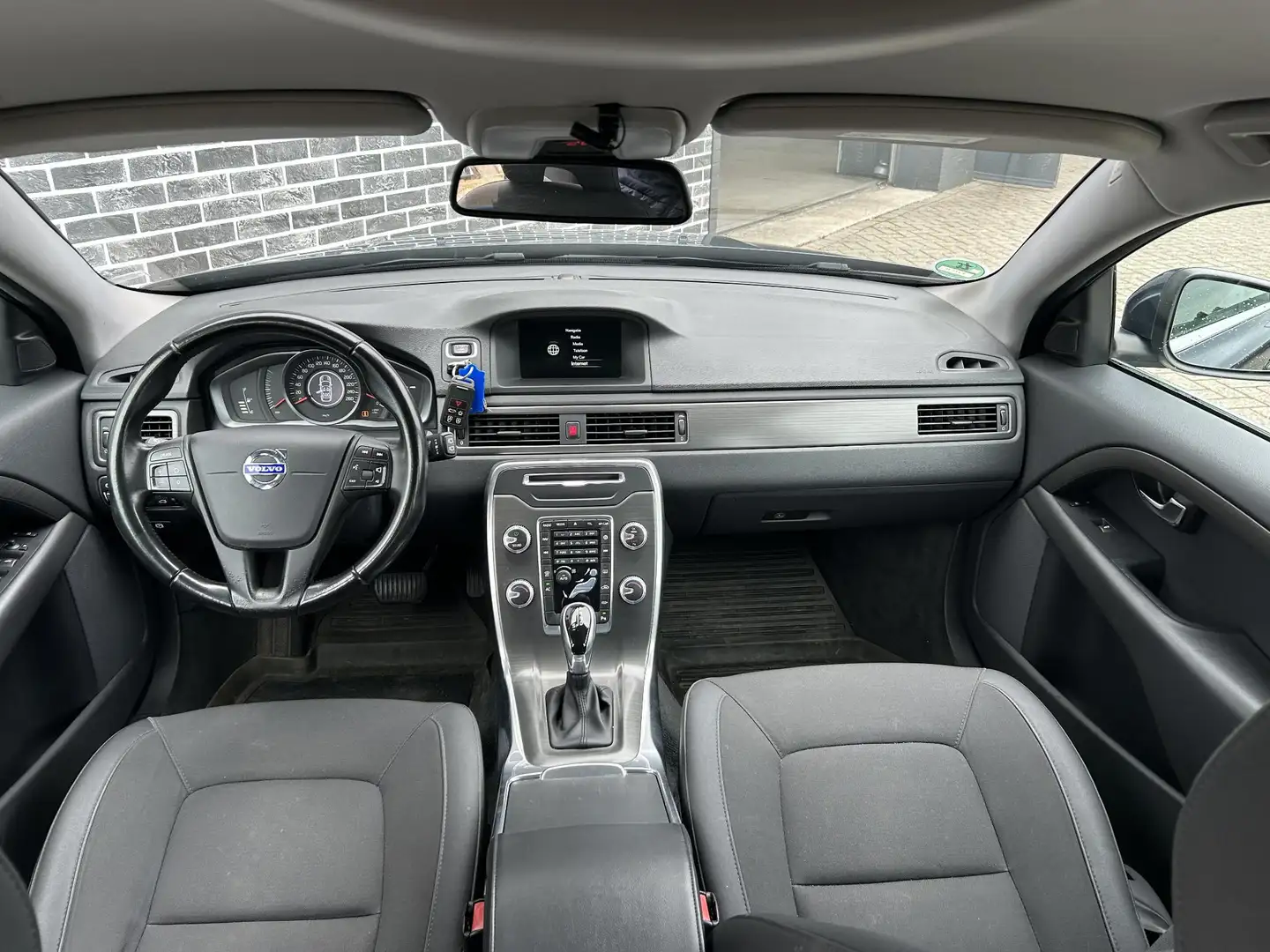 Volvo V70 2.0 T5 Nordic | Navigatie | Dakspoiler | 17 inch w Azul - 2
