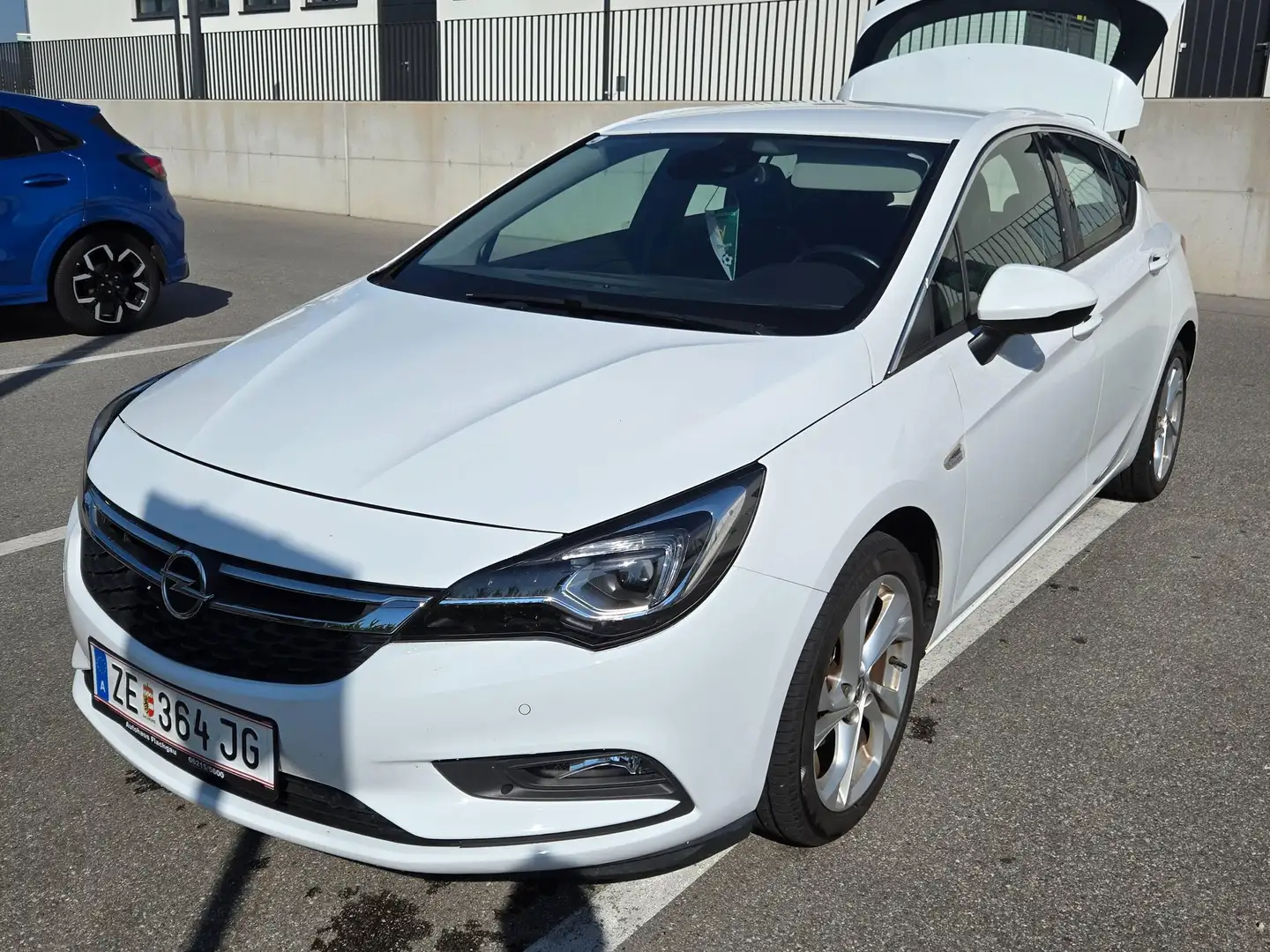 Opel Astra Astra 1,4 Turbo Ecotec Direct Inj. Innovation Start/Stop Innovation Weiß - 1